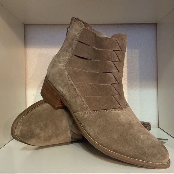 Volatile Womens Leather Suede Distressed Cut Out Zip Woven Tan Ankle Booties - Picture 5 of 13